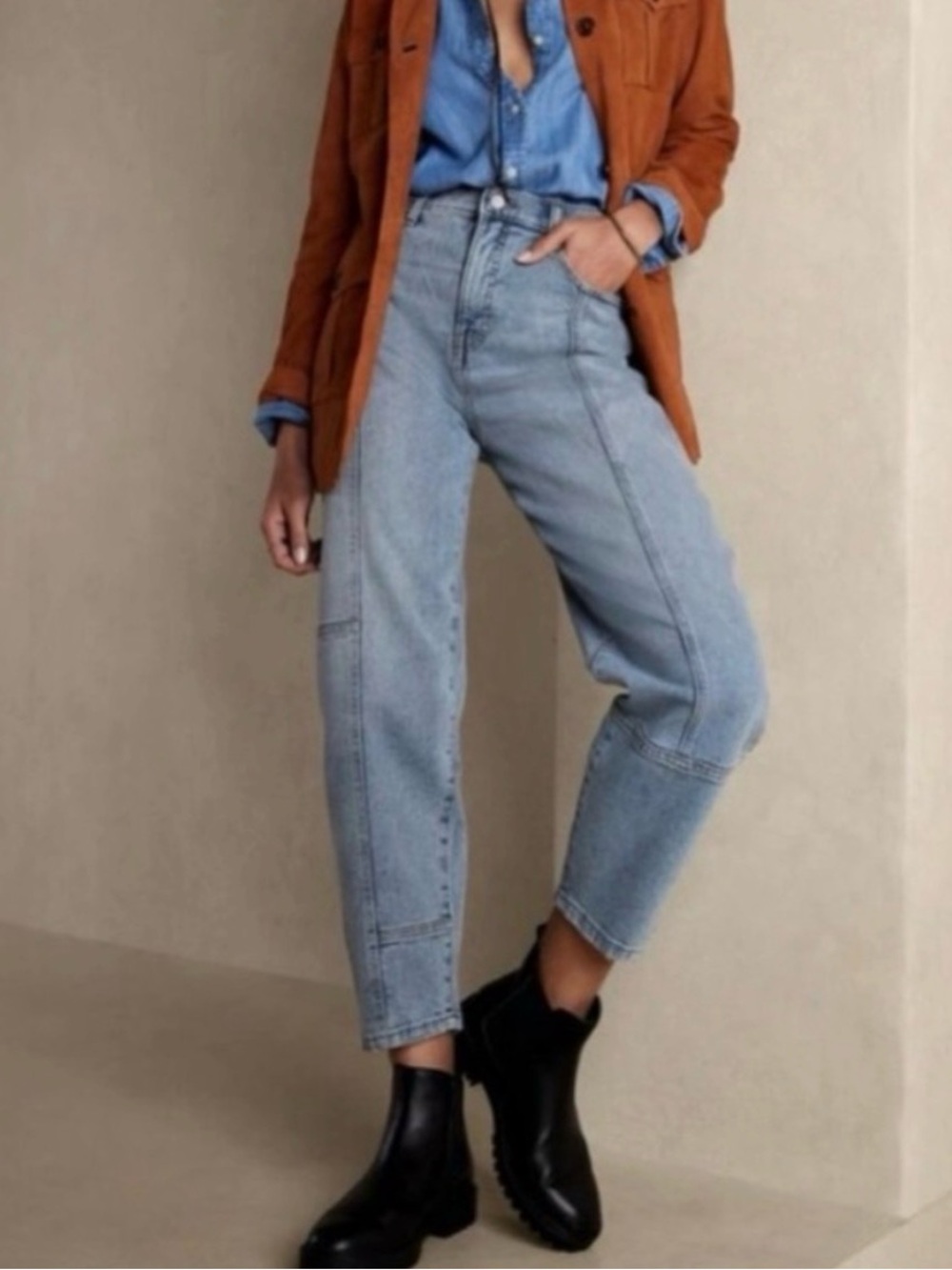 Banana Republic Light Blue High-Rise Cropped Barrel Jeans 26